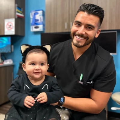 Sebastian Lucar, Dentist Sebastian Lucar Dentist
